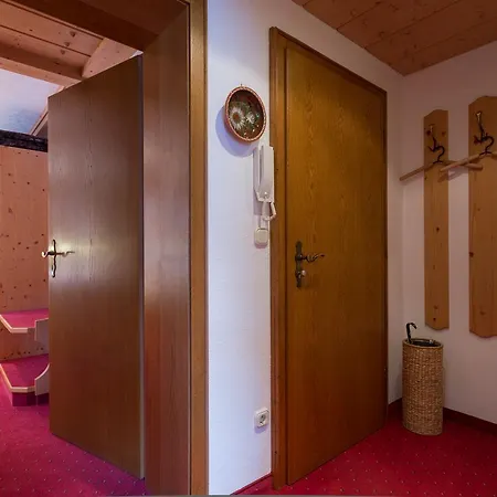 Alpenflair Ferienwohnungen Gaestehaus Tepferdt Oberstdorf Exterior photo